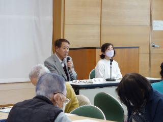 ボランティア連絡会の会長・副会長の写真。